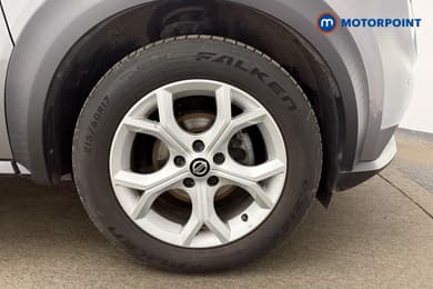 Nissan Juke N-Connecta Manual Petrol SUV - Stock Number (1678289) - 20th supplementary image