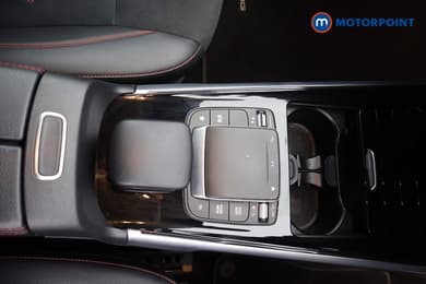 Mercedes-Benz GLB Amg Line Automatic Petrol SUV - Stock Number (1679106) - 14th supplementary image
