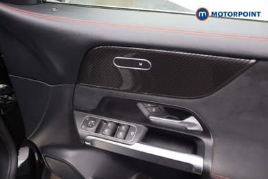 Mercedes-Benz GLB Amg Line Automatic Petrol SUV - Stock Number (1679106) - 21st supplementary image