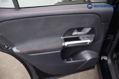 Mercedes-Benz GLB Amg Line Automatic Petrol SUV - Stock Number (1679106) - 29th supplementary image
