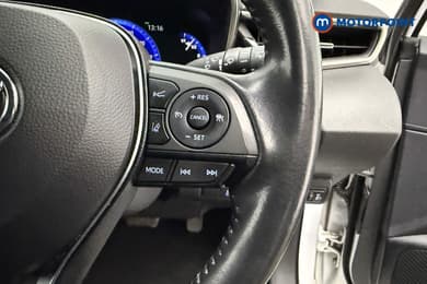 Toyota Corolla Icon Automatic Petrol-Electric Hybrid Hatchback - Stock Number (1679134) - 4th supplementary image