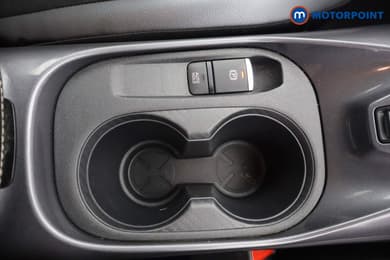 Nissan Juke N-Connecta Manual Petrol SUV - Stock Number (1679908) - 5th supplementary image