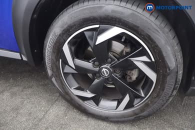 Nissan Juke N-Connecta Manual Petrol SUV - Stock Number (1679908) - 16th supplementary image