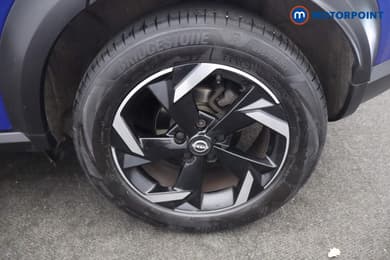 Nissan Juke N-Connecta Manual Petrol SUV - Stock Number (1679908) - 19th supplementary image
