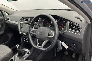Volkswagen Tiguan Life Manual Petrol SUV - Stock Number (1680505) - 8th supplementary image