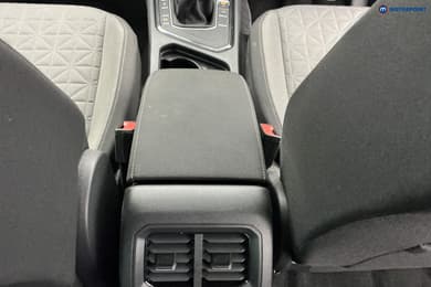 Volkswagen Tiguan Life Manual Petrol SUV - Stock Number (1680505) - 11th supplementary image