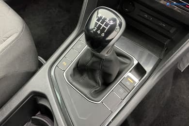 Volkswagen Tiguan Life Manual Petrol SUV - Stock Number (1680505) - 16th supplementary image