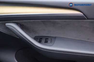Tesla Model Y Long Range Automatic Electric SUV - Stock Number (1682960) - 6th supplementary image