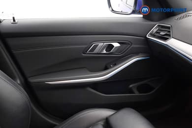 BMW 3 Series M Sport Automatic Petrol Plug-In Hybrid Saloon - Stock Number (1683317) - 16th supplementary image