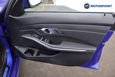 BMW 3 Series M Sport Automatic Petrol Plug-In Hybrid Saloon - Stock Number (1683317) - 19th supplementary image