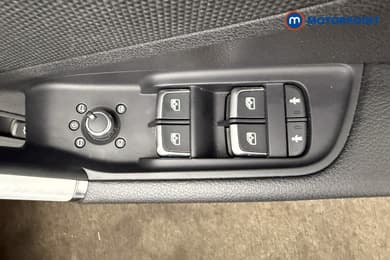 Audi Q2 S Line Manual Petrol SUV - Stock Number (1677362) - 2nd supplementary image