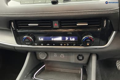 Nissan X-Trail N-Connecta Automatic Petrol-Electric Hybrid SUV - Stock Number (1678366) - 16th supplementary image