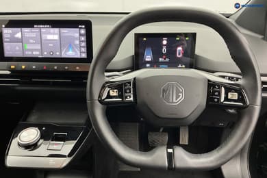 Mg Motor Uk MG4 Trophy Automatic Electric SUV - Stock Number (1679011) - 1st supplementary image