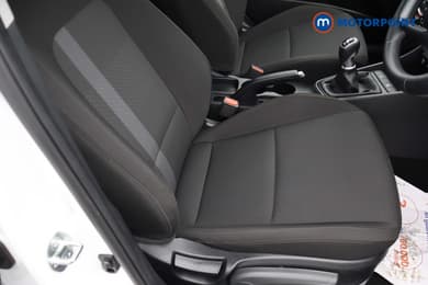 Hyundai I20 Advance Manual Petrol Hatchback - Stock Number (1679200) - 19th supplementary image