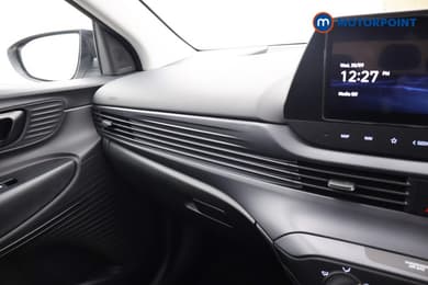 Hyundai I20 Advance Automatic Petrol Hatchback - Stock Number (1679211) - 11th supplementary image