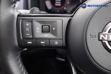 Nissan Qashqai Tekna Automatic Petrol SUV - Stock Number (1682275) - 2nd supplementary image