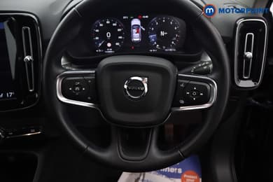 Volvo Xc40 Momentum Manual Petrol SUV - Stock Number (1684723) - 2nd supplementary image