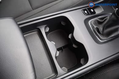 Volvo Xc40 Momentum Manual Petrol SUV - Stock Number (1684723) - 14th supplementary image