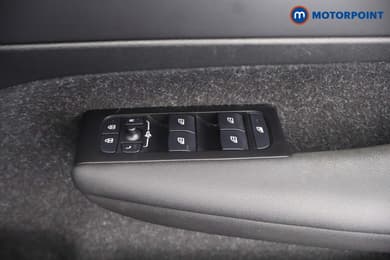 Volvo Xc40 Momentum Manual Petrol SUV - Stock Number (1684723) - 22nd supplementary image