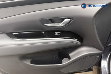 Hyundai Tucson Premium Manual Petrol SUV - Stock Number (1617346) - 7th supplementary image