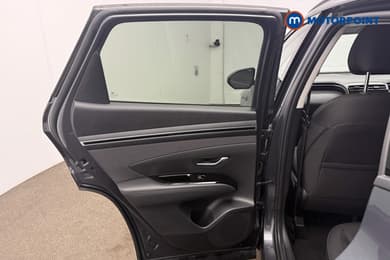 Hyundai Tucson Premium Manual Petrol SUV - Stock Number (1617346) - 12th supplementary image