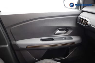 Dacia Sandero Stepway Extreme Manual Petrol Hatchback - Stock Number (1674729) - 17th supplementary image