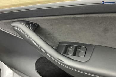 Tesla Model Y Rwd 5Dr Auto Automatic Electric SUV - Stock Number (1679775) - 25th supplementary image