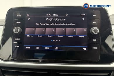 Volkswagen T-Roc Life Manual Petrol SUV - Stock Number (1681774) - 2nd supplementary image