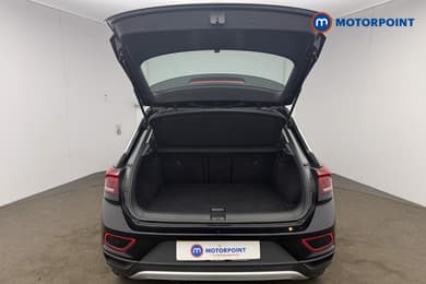 Volkswagen T-Roc Life Manual Petrol SUV - Stock Number (1681774) - 21st supplementary image