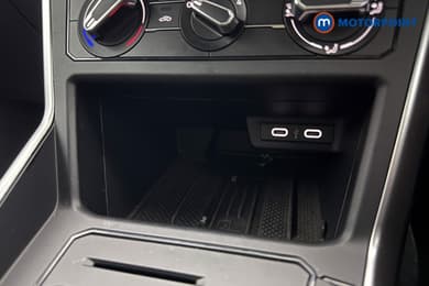 Volkswagen Polo Life Manual Petrol Hatchback - Stock Number (1678869) - 14th supplementary image