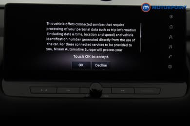 Nissan Qashqai N-Connecta Automatic Petrol SUV - Stock Number (1680465) - 4th supplementary image