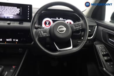 Nissan Qashqai N-Connecta Automatic Petrol SUV - Stock Number (1680465) - 9th supplementary image