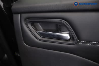 Nissan Qashqai N-Connecta Automatic Petrol SUV - Stock Number (1680465) - 24th supplementary image