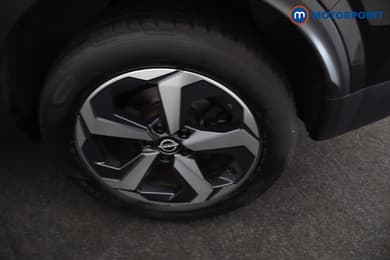 Nissan Qashqai N-Connecta Automatic Petrol SUV - Stock Number (1680465) - 31st supplementary image