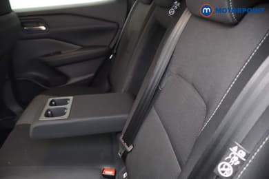Nissan Qashqai N-Connecta Automatic Petrol SUV - Stock Number (1680465) - 33rd supplementary image