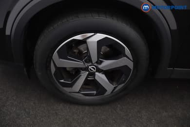 Nissan Qashqai N-Connecta Automatic Petrol SUV - Stock Number (1680465) - 43rd supplementary image