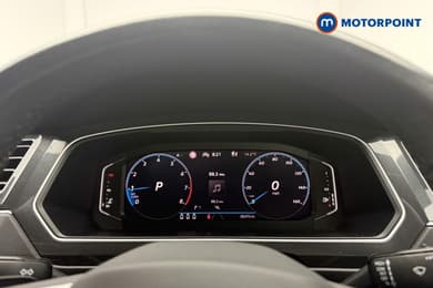 Volkswagen Tiguan R-Line Automatic Petrol SUV - Stock Number (1683129) - 11th supplementary image