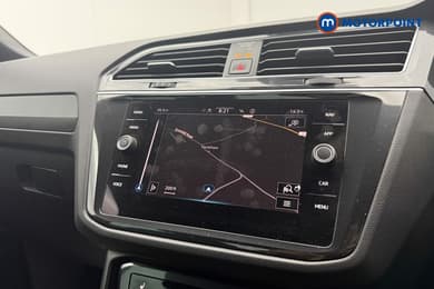 Volkswagen Tiguan R-Line Automatic Petrol SUV - Stock Number (1683129) - 13th supplementary image