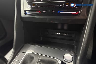 Volkswagen Tiguan R-Line Automatic Petrol SUV - Stock Number (1683129) - 17th supplementary image