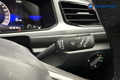Volkswagen T-Roc Life Manual Petrol SUV - Stock Number (1670668) - 15th supplementary image