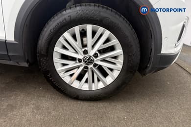 Volkswagen T-Roc Life Manual Petrol SUV - Stock Number (1670668) - 32nd supplementary image