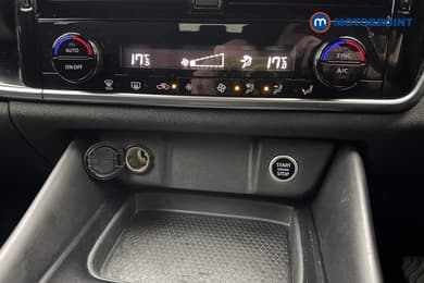 Nissan Qashqai N-Connecta Automatic Petrol SUV - Stock Number (1680468) - 16th supplementary image