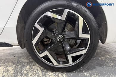 Volkswagen Passat R-Line Automatic Petrol Plug-In Hybrid Estate - Stock Number (1672191) - 31st supplementary image