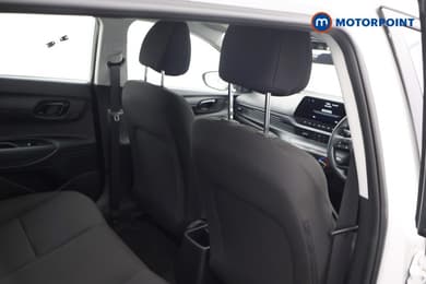 Hyundai I20 Advance Automatic Petrol Hatchback - Stock Number (1679285) - 17th supplementary image