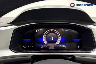 Volkswagen T-Roc Life Manual Petrol SUV - Stock Number (1679971) - 1st supplementary image