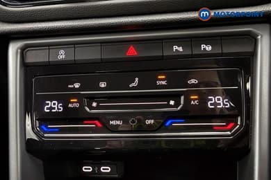 Volkswagen T-Roc Life Manual Petrol SUV - Stock Number (1681406) - 15th supplementary image