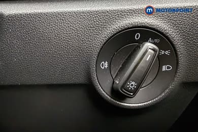 Volkswagen T-Roc Life Manual Petrol SUV - Stock Number (1681406) - 16th supplementary image