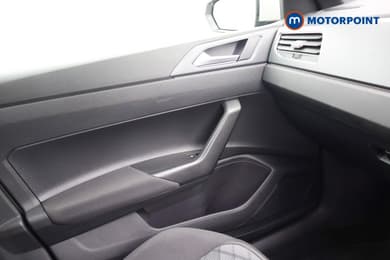 Volkswagen Polo R-Line Manual Petrol Hatchback - Stock Number (1683950) - 11th supplementary image