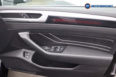 Volkswagen Arteon R-Line Automatic Petrol Plug-In Hybrid Estate - Stock Number (1685747) - 12th supplementary image