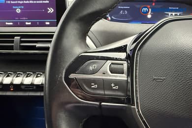 Peugeot 3008 Allure Manual Petrol SUV - Stock Number (1673167) - 9th supplementary image
